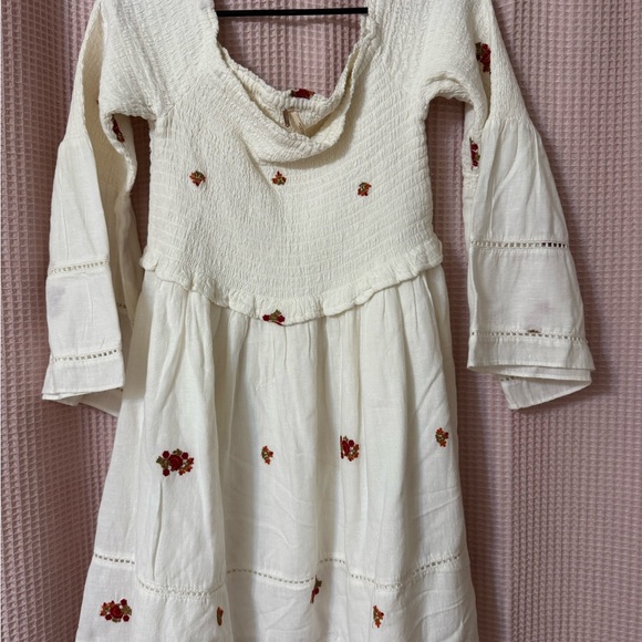 Free People Dresses & Skirts - Free People Cream Long Sleeve Dress with Red Floral Accents